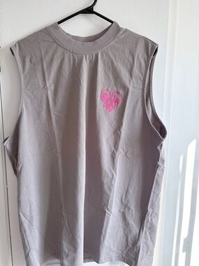 Gray Sleeveless Men's Shirt with Pink Heart Logo